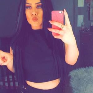 Meet your Posher, Lizzet